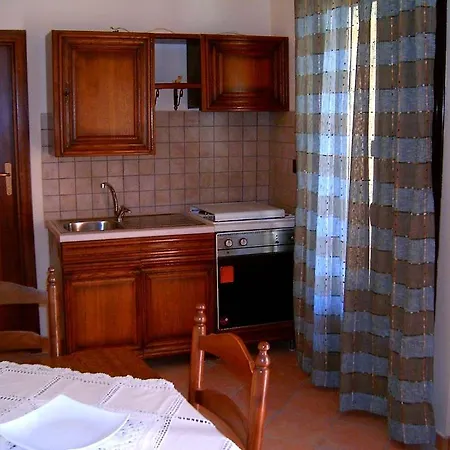 Couette-café Domus Antiqua 3*